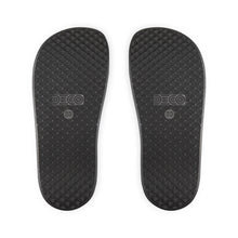Load image into Gallery viewer, Carolina Clovers Youth Removable-Strap Sandals
